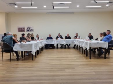 כאן (אולי) יוקם קאנטרי אבן יהודה