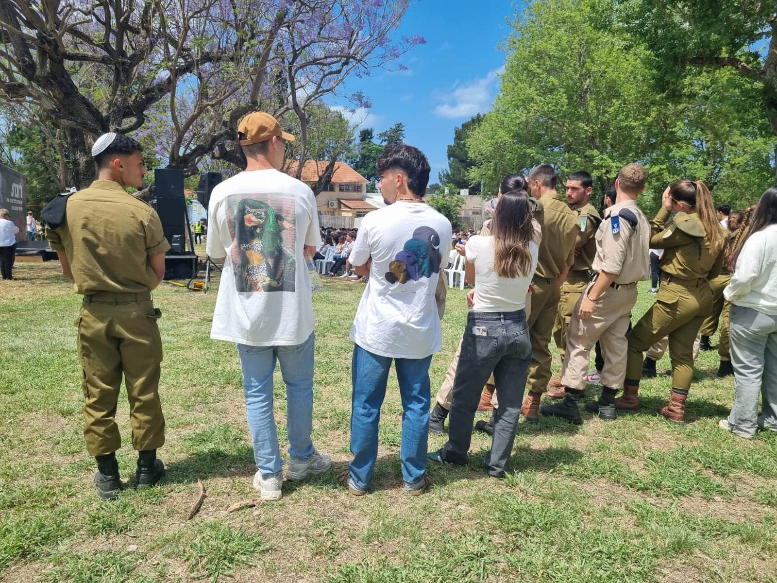 יום הזיכרון בכפר הנוער ותיכון ויצו הדסים צילום:פגי פייקר